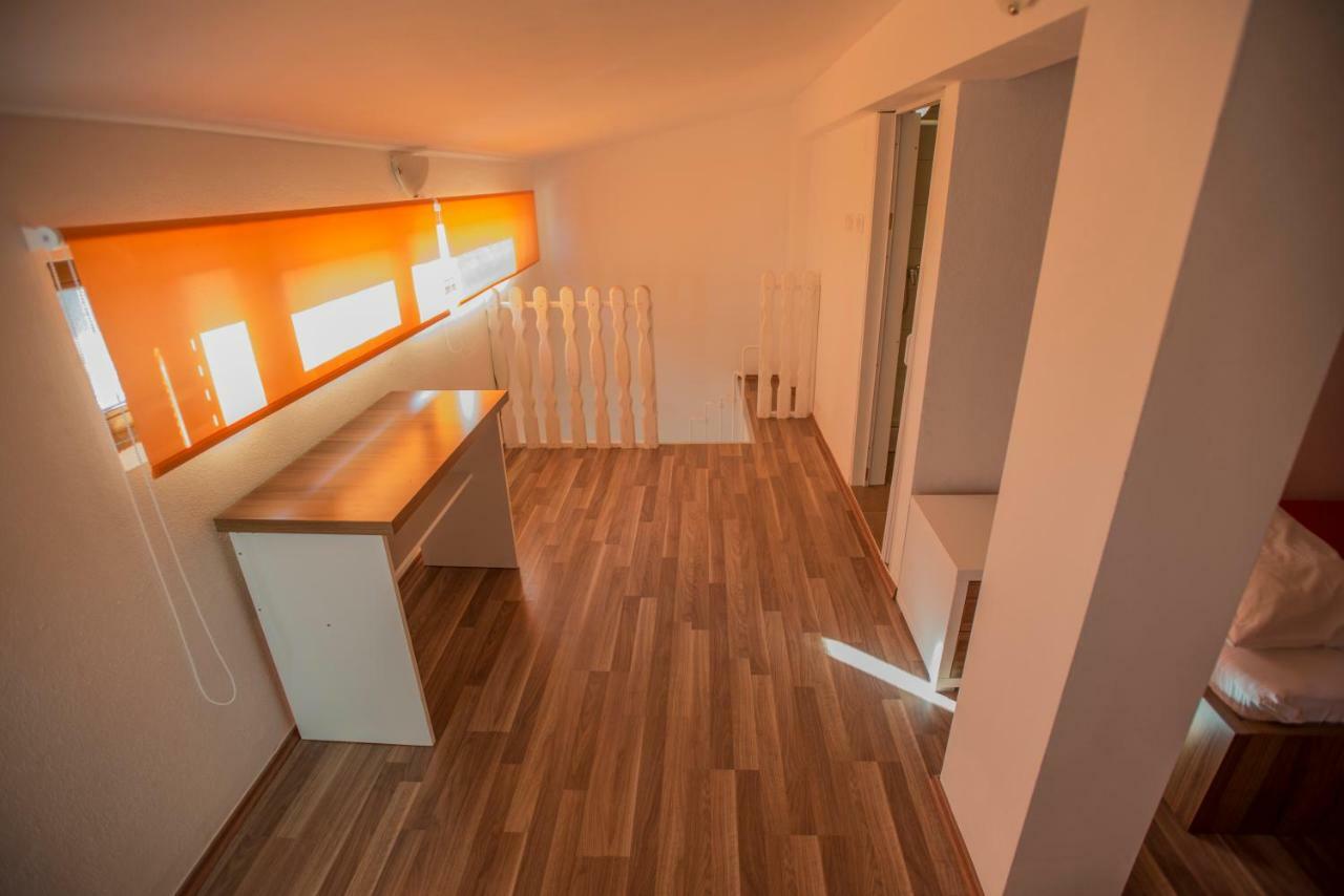 Apartmani Simic Starigrad Paklenica Exteriér fotografie